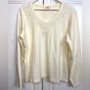 Tabi Women’s Size XL Cream V Neck Sweater with Beading Around the Neckline